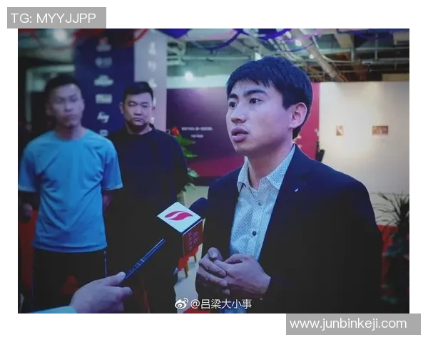 2017年杨帆与刘闯的精彩对决揭示了年轻力量的崛起与未来的无限可能 2017年杨帆与刘闯的精彩对决揭示了年轻力量的崛起与未来的无限可能