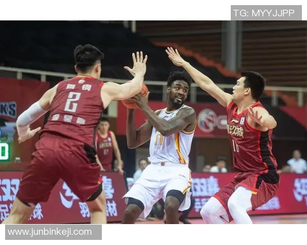 CBA精彩对决首钢与山西重播回顾赛场激情瞬间与精彩亮点