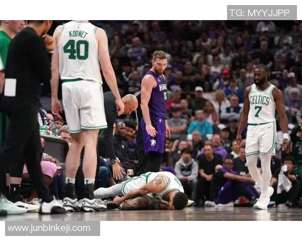 凯尔特人对阵爵士精彩比赛录像回放分析与精彩瞬间回顾