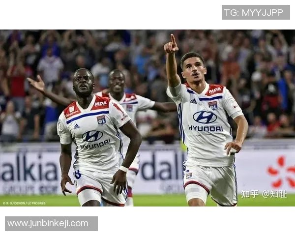 兰斯与圣埃蒂安激战正酣谁能在法甲赛场上笑到最后 兰斯与圣埃蒂安激战正酣谁能在法甲赛场上笑到最后